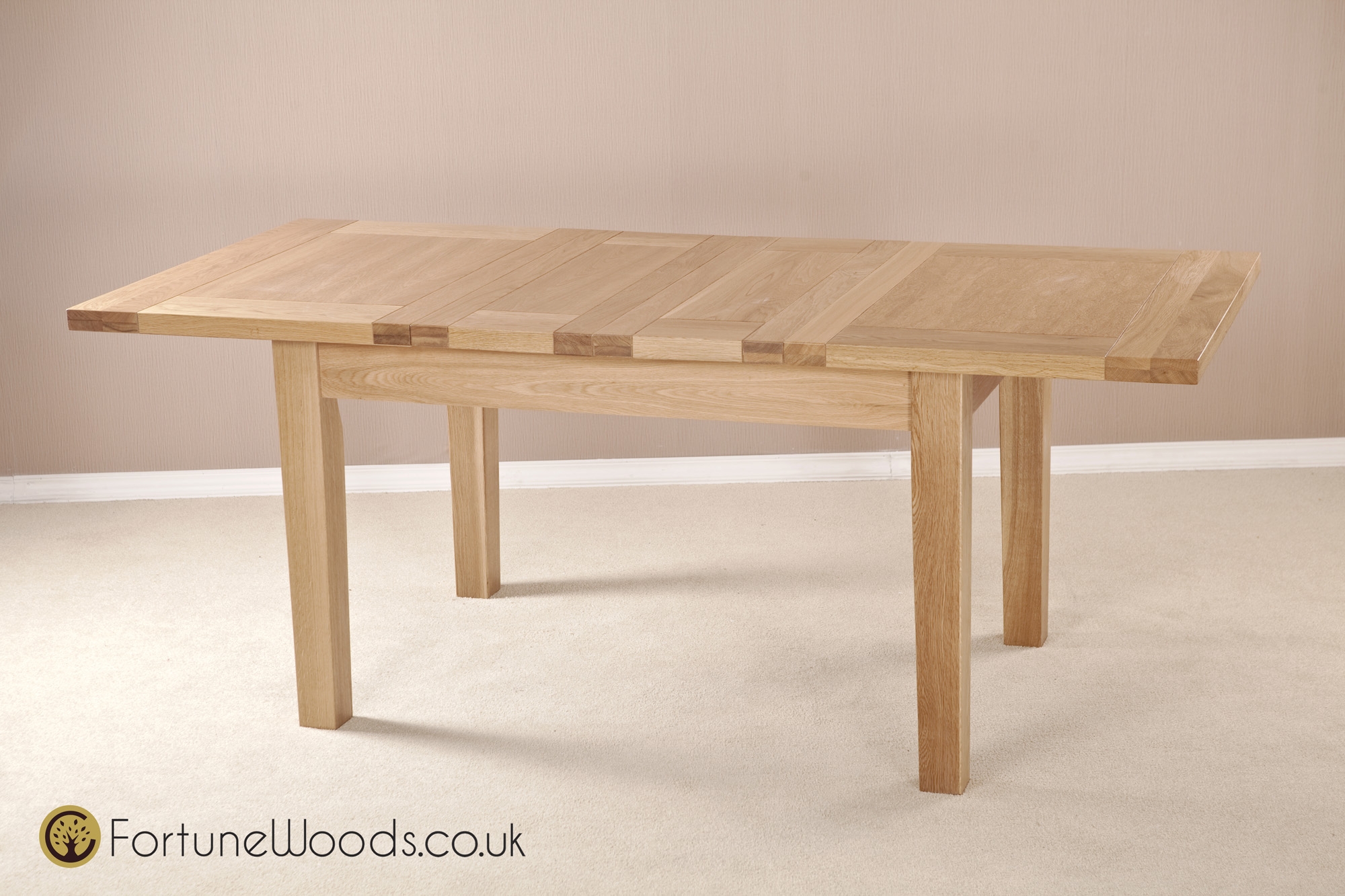 Fortune Woods Milano 4'6 Extending Table (2 Leaf)