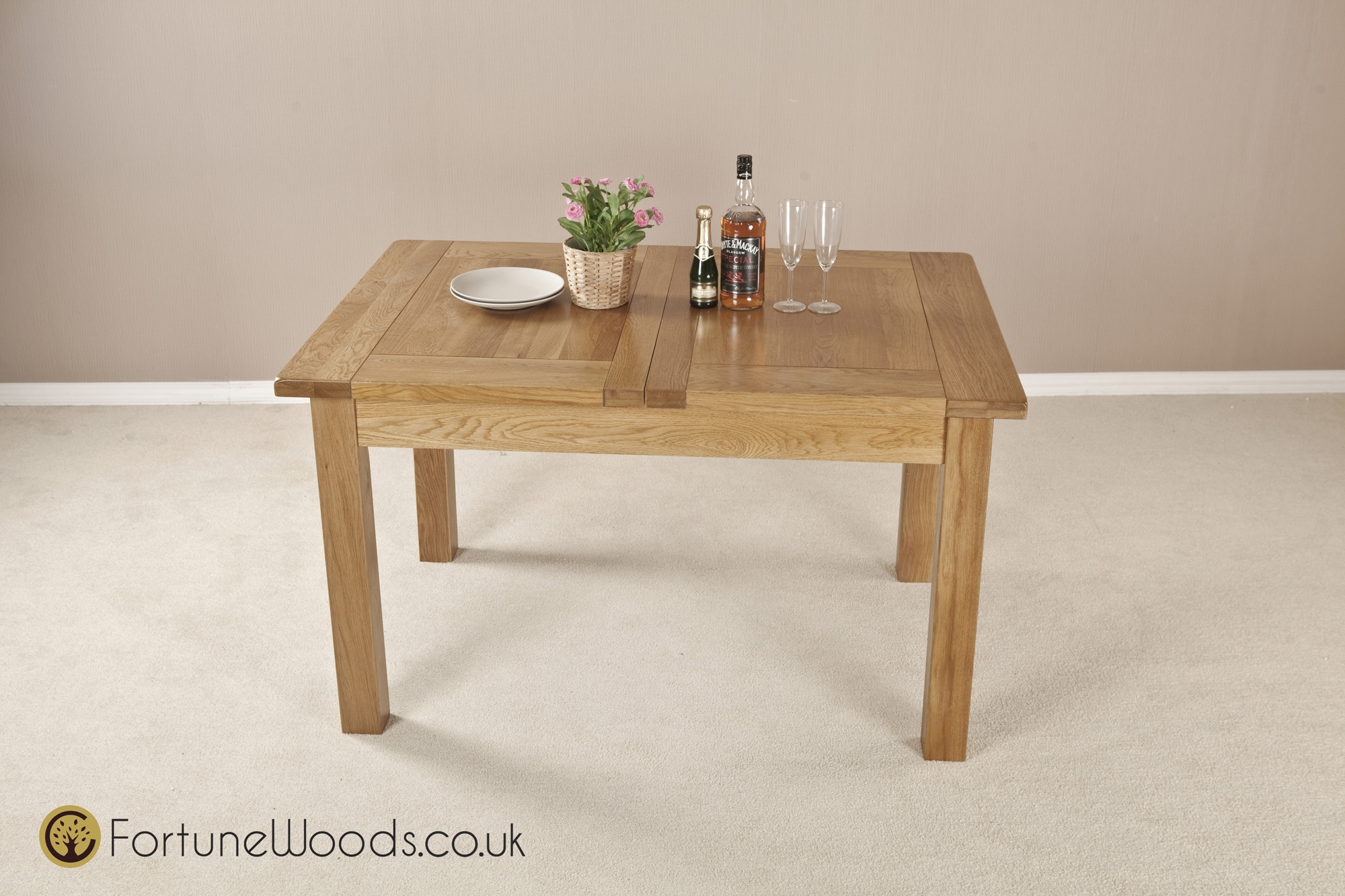 Fortune Woods Cotswold Extending Table