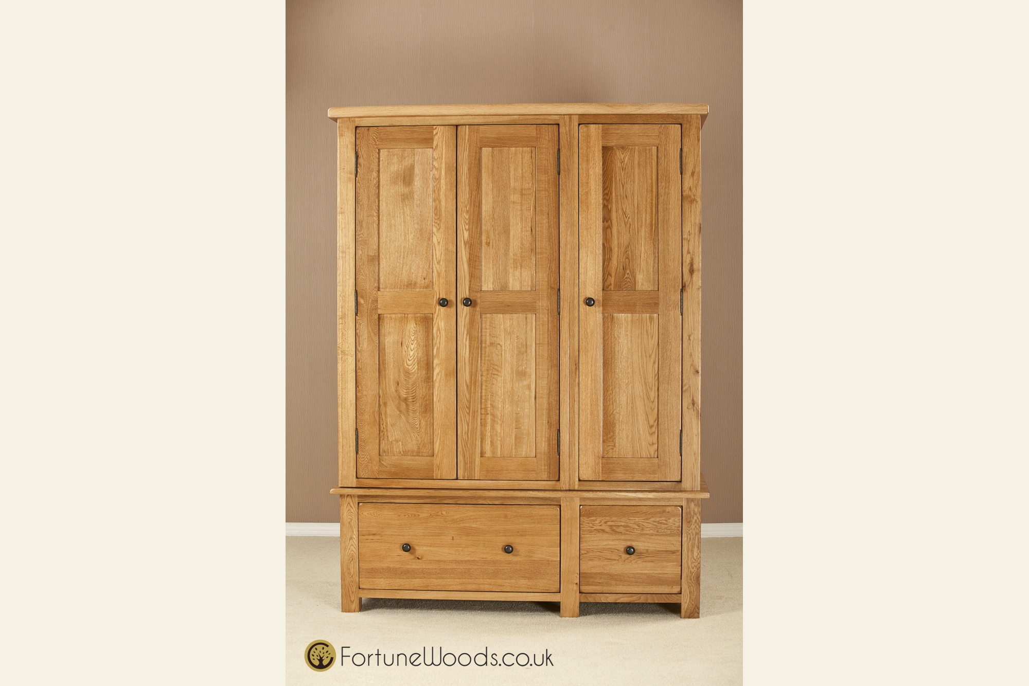 Fortune Woods Cotswold Triple Wardrobe With Drawers