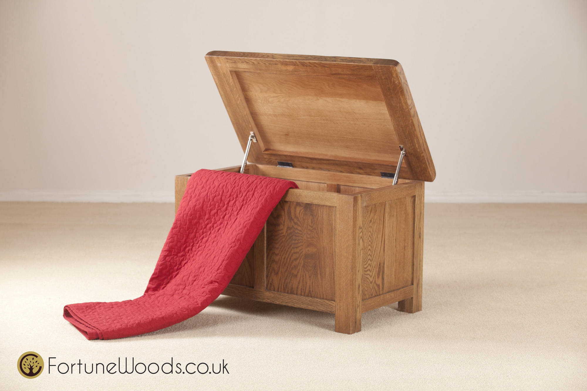 Fortune Woods Rustic Small Blanket Box