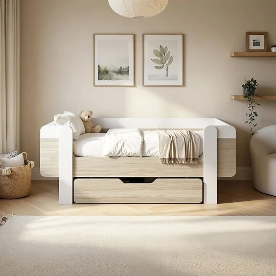 Flair Alfie white and oak toddler bed