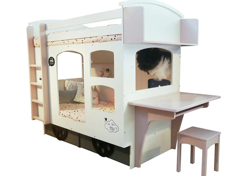 Wagon-style bunk bed with right-hand ladder